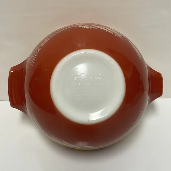 Vintage Pyrex 442 rust Autumn Harvest serving bowl, 1.5L - Picture 3 of 8